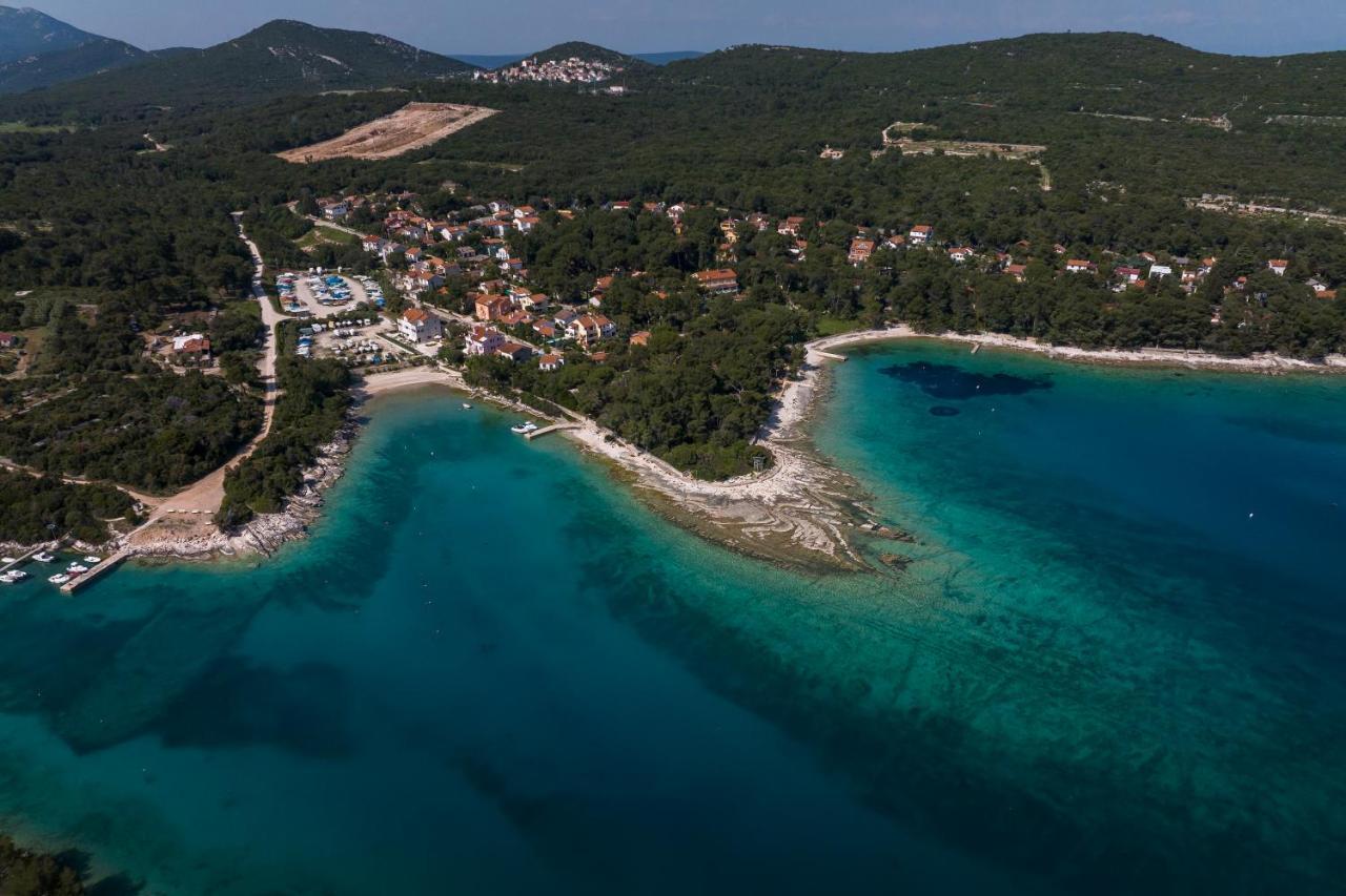 Apartments Divna Mali Losinj Ngoại thất bức ảnh