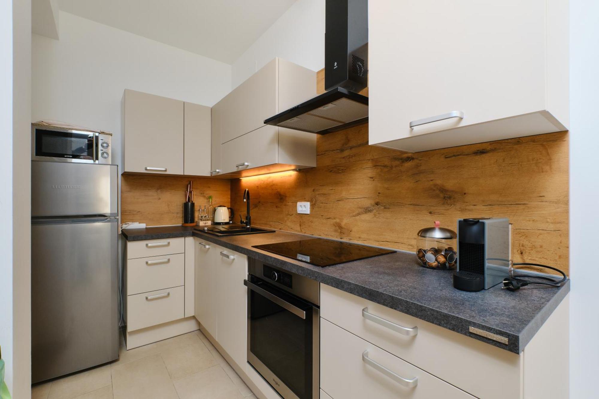 Apartments Divna Mali Losinj Ngoại thất bức ảnh