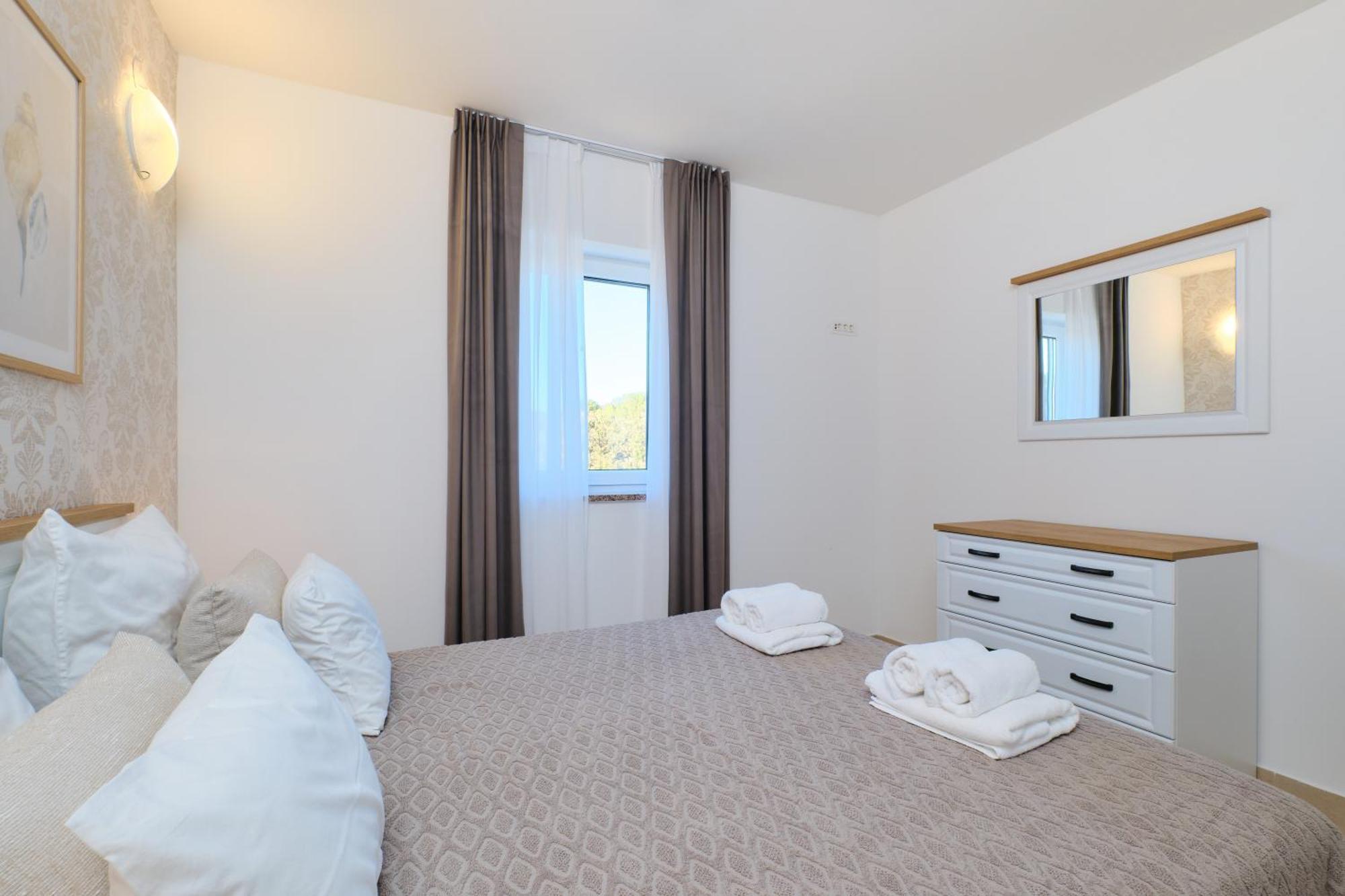 Apartments Divna Mali Losinj Ngoại thất bức ảnh