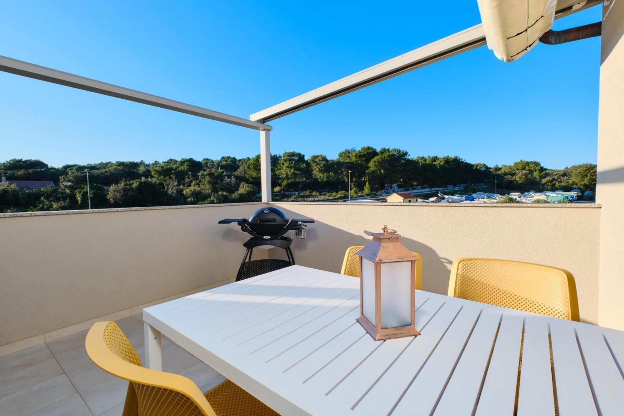 Apartments Divna Mali Losinj Ngoại thất bức ảnh