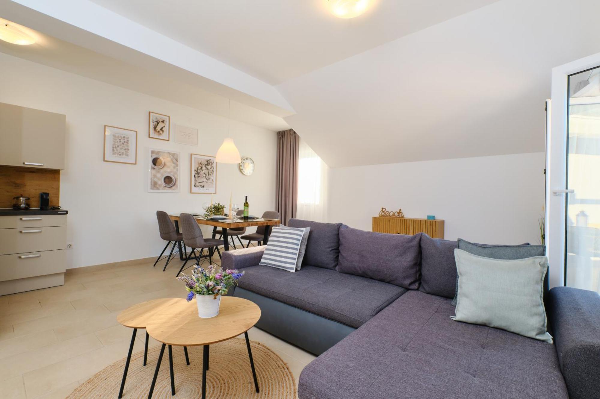 Apartments Divna Mali Losinj Ngoại thất bức ảnh