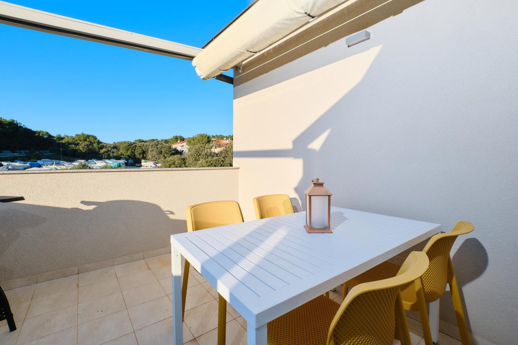 Apartments Divna Mali Losinj Ngoại thất bức ảnh