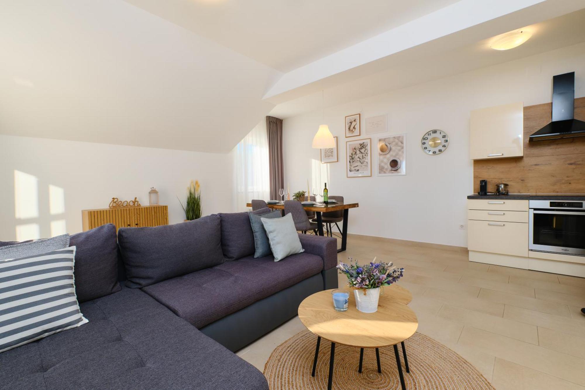 Apartments Divna Mali Losinj Ngoại thất bức ảnh