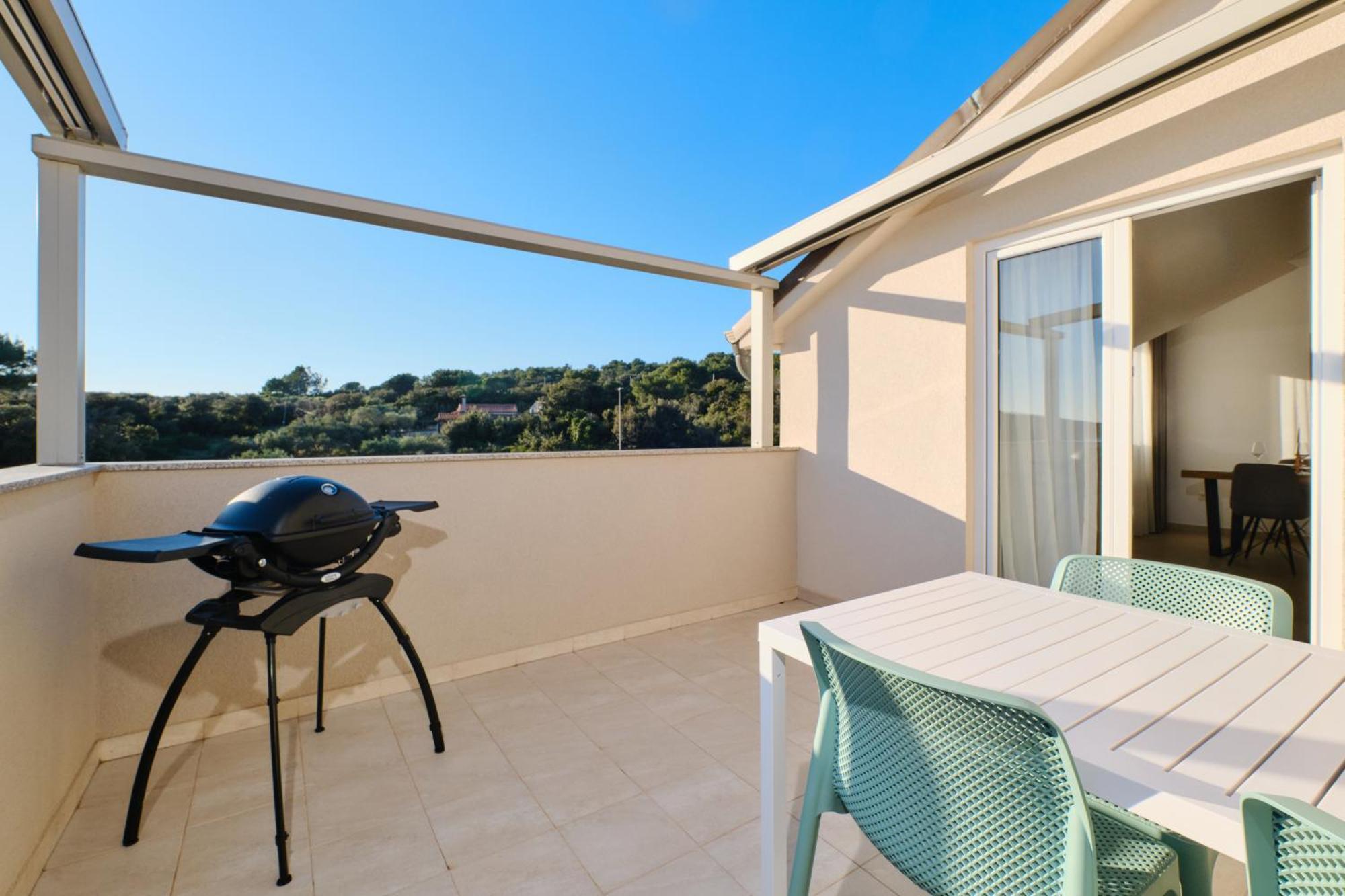 Apartments Divna Mali Losinj Ngoại thất bức ảnh