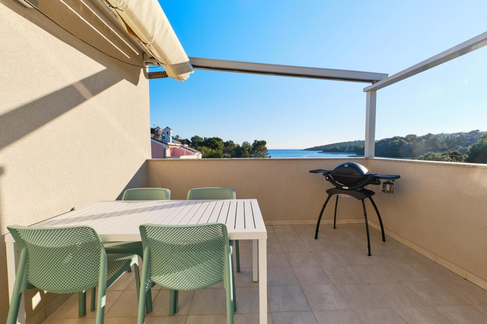 Apartments Divna Mali Losinj Ngoại thất bức ảnh