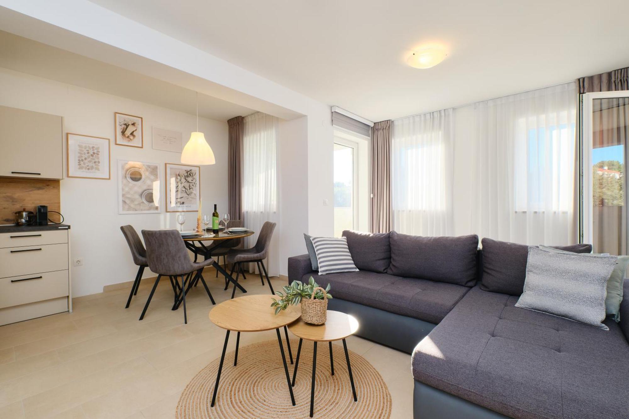 Apartments Divna Mali Losinj Ngoại thất bức ảnh