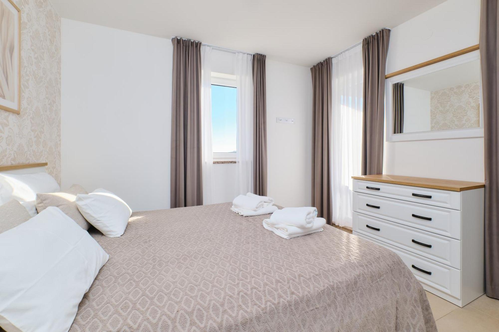 Apartments Divna Mali Losinj Ngoại thất bức ảnh