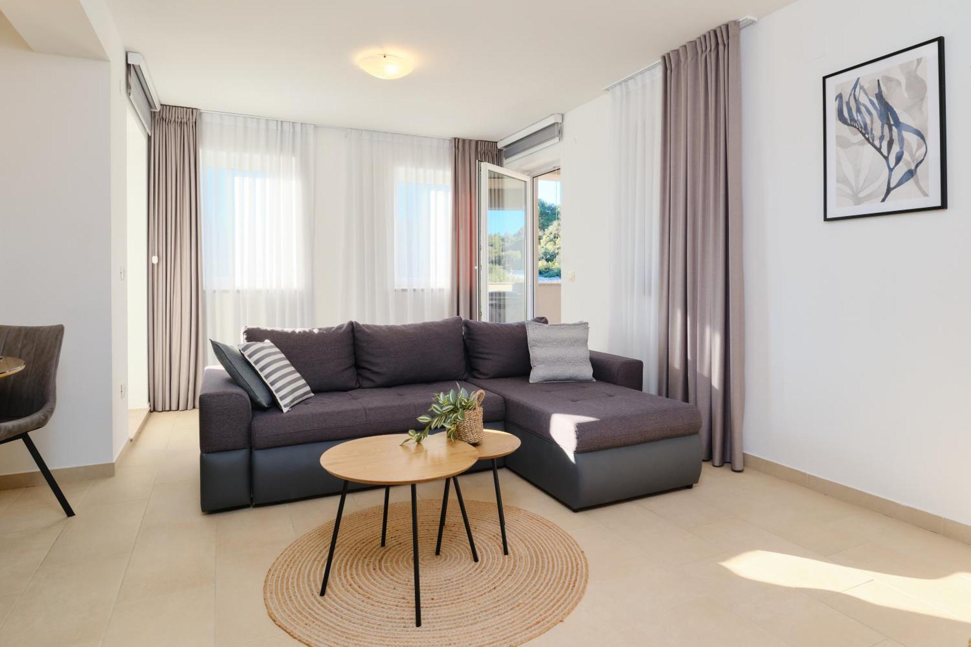 Apartments Divna Mali Losinj Ngoại thất bức ảnh